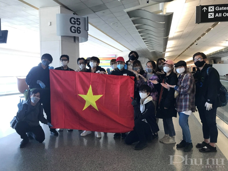 Việt Nam đưa 340 công dân từ sân bay San Francisco (Mỹ) về nước an toàn